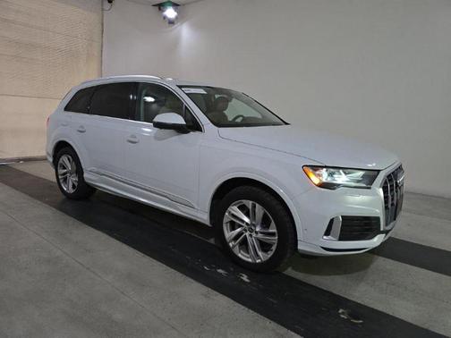 2021 Audi Q7 45 Premium
