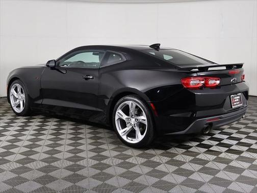2021 Chevrolet Camaro RWD Coupe LT1