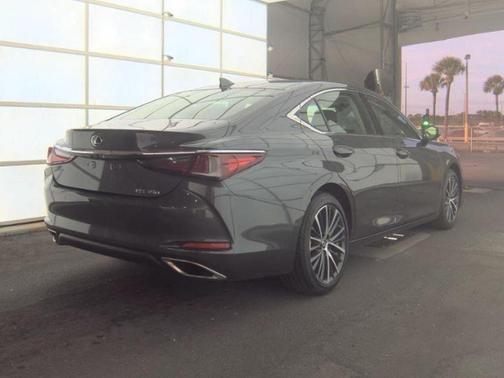 2025 Lexus ES 350 Base