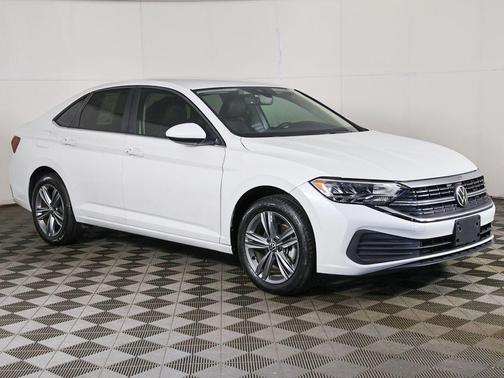 Opal White Pearl 2023 Volkswagen Jetta 1.5T SE