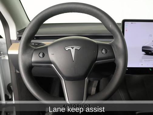 Pearl White Multi-Coat 2023 Tesla Model Y Long Range Dual Motor All-Wheel Drive