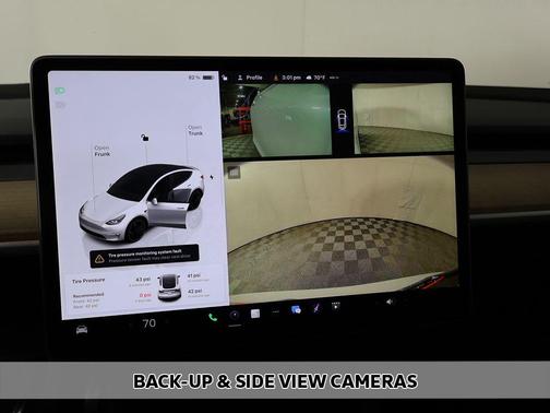 Pearl White Multi-Coat 2024 Tesla Model Y Performance Dual Motor All-Wheel Drive