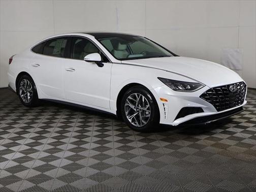 2022 Hyundai SONATA SEL