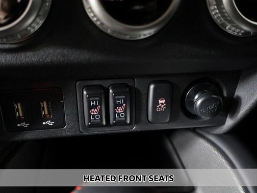 Alloy Silver Metallic 2026 Mitsubishi Outlander Sport 2.0 LE