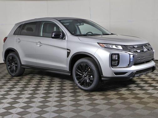 Alloy Silver Metallic 2026 Mitsubishi Outlander Sport 2.0 LE