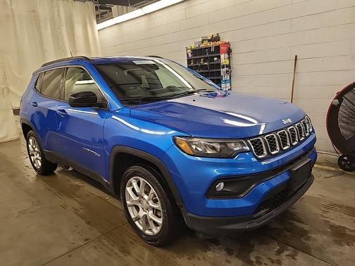 2024 Jeep Compass Latitude Lux