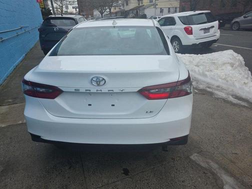 Ice Cap 2024 Toyota Camry LE
