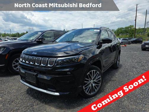 Diamond Black Crystal Pearlcoat 2022 Jeep Compass Limited
