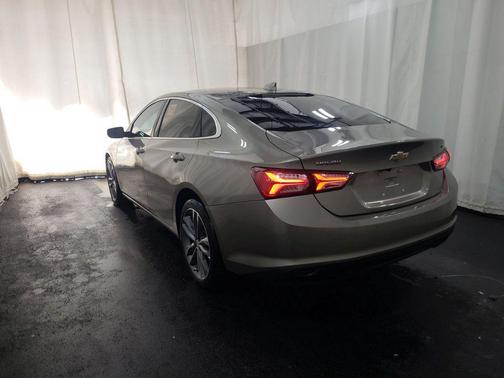 Mineral Gray Metallic 2024 Chevrolet Malibu FWD 2LT