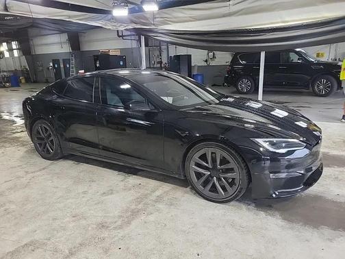 2022 Tesla Model S Plaid