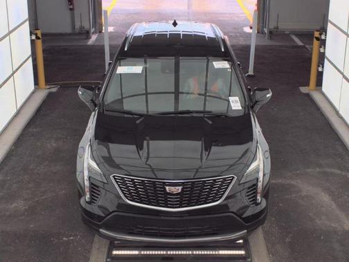 2022 Cadillac XT4 Premium Luxury