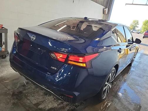 2021 Nissan Altima SR Intelligent AWD