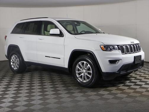 2022 Jeep Grand Cherokee Laredo