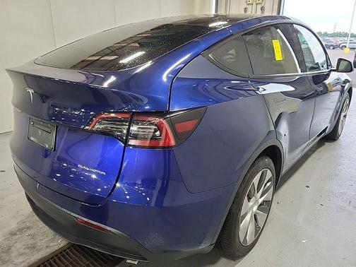 Deep Blue Metallic 2023 Tesla Model Y Long Range Dual Motor All-Wheel Drive