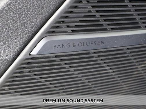 Mythos Black Metallic 2025 Audi SQ8 4.0T Premium Plus