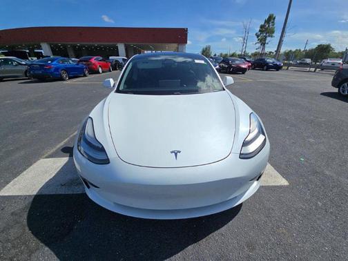 Pearl White Multi-Coat 2019 Tesla Model 3 Long Range