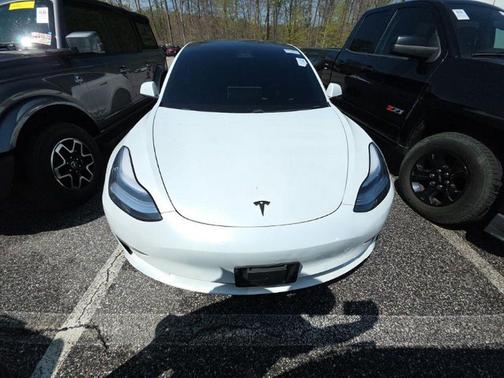 Pearl White Multi-Coat 2020 Tesla Model 3 Standard Range Plus