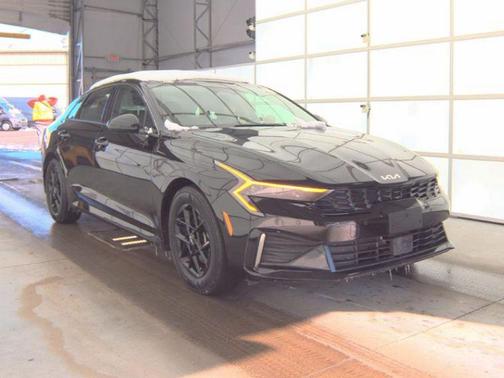 Aurora Black Pearl 2025 Kia K5 LXS