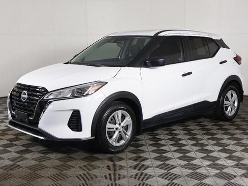 2023 Nissan Kicks S