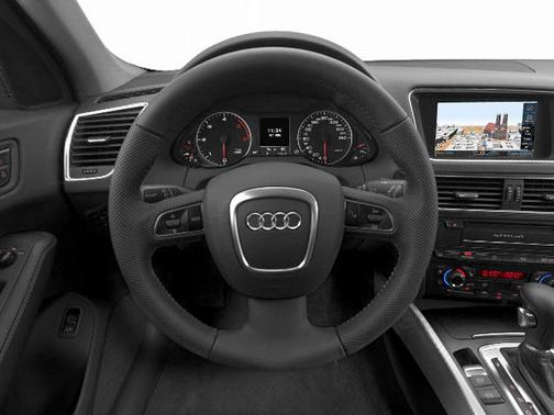 Brilliant Black 2009 Audi Q5 3.2 Premium