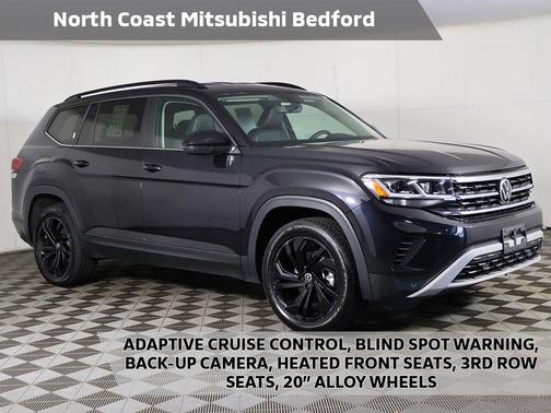Deep Black 2023 Volkswagen Atlas 3.6L SE w/Technology