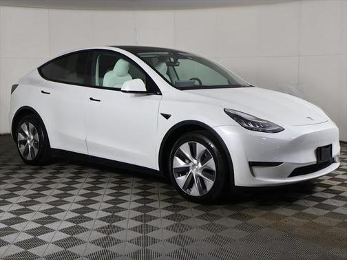 2022 Tesla Model Y Long Range Dual Motor All-Wheel Drive