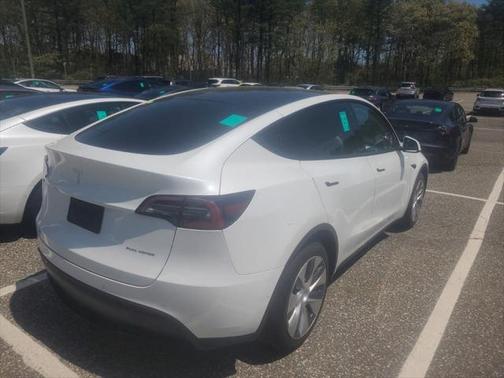 2022 Tesla Model Y Long Range Dual Motor All-Wheel Drive