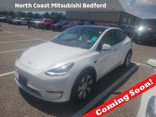 2022 Tesla Model Y Long Range Dual Motor All-Wheel Drive