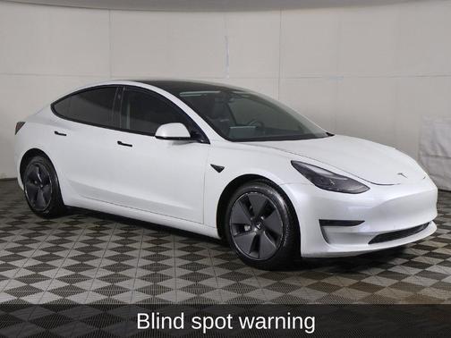 Pearl White Multi-Coat 2021 Tesla Model 3 Standard Range Plus