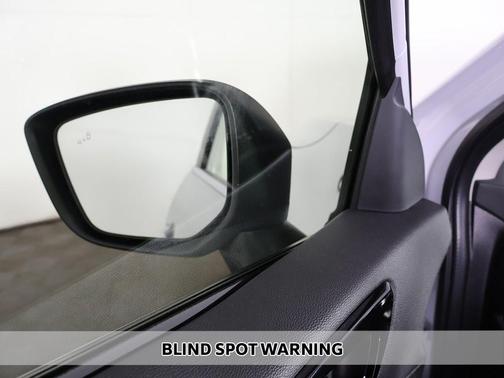 White Diamond 2025 Mitsubishi Eclipse Cross SE