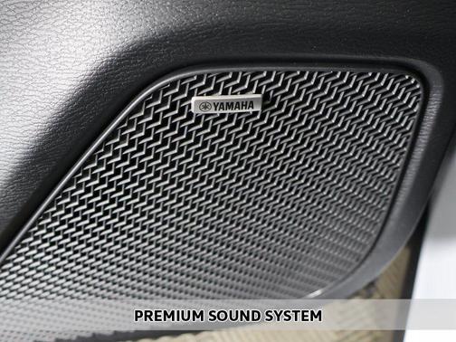 White Diamond 2026 Mitsubishi Outlander ES 1.5T S-AWC