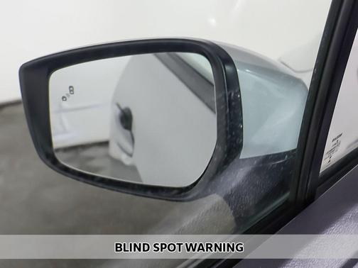 2024 Nissan Versa 1.6 SV