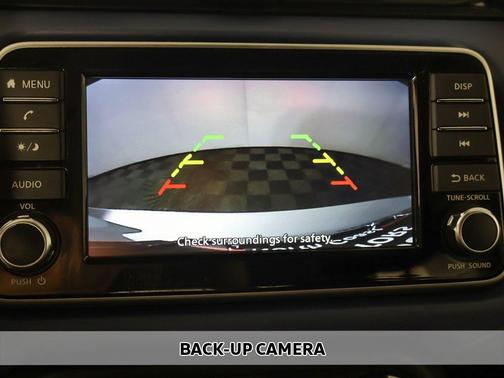 2024 Nissan Versa 1.6 SV