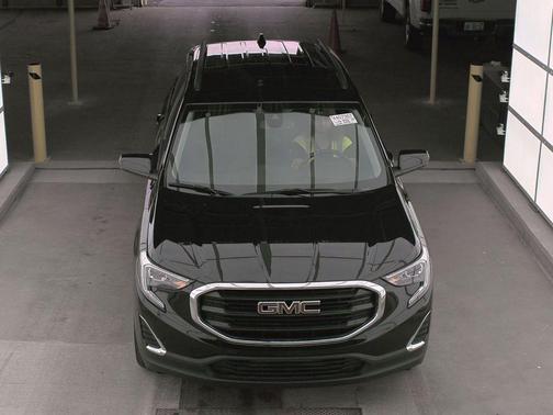 Ebony Twilight Metallic 2020 GMC Terrain SLE