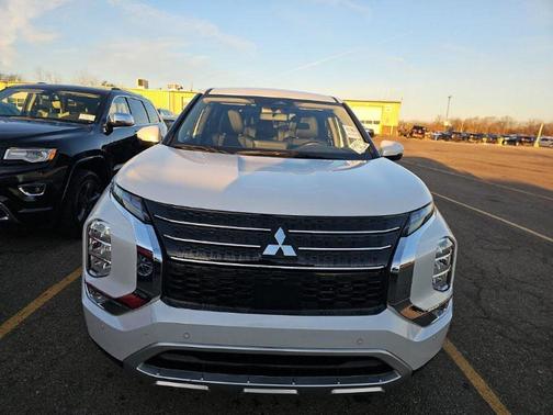 2024 Mitsubishi Outlander SE 2.5 2WD