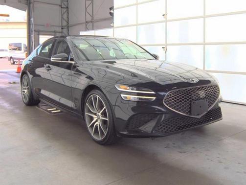2022 Genesis G70 2.0T AWD