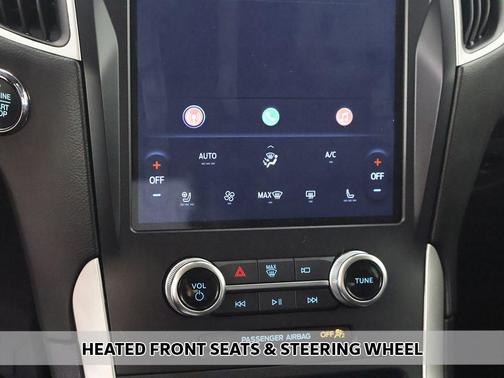 Iconic Silver Metallic 2024 Ford Edge SEL