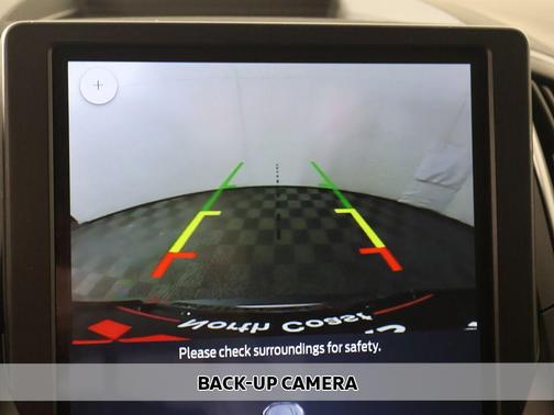 Iconic Silver Metallic 2024 Ford Edge SEL