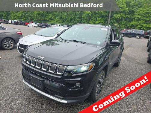 Diamond Black Crystal Pearlcoat 2022 Jeep Compass Limited