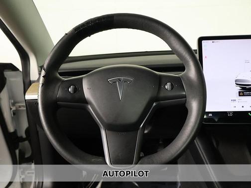 2022 Tesla Model 3 Standard Range