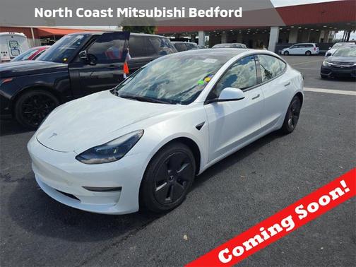 2022 Tesla Model 3 Standard Range