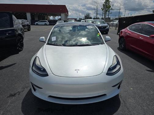 2022 Tesla Model 3 Standard Range