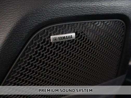 Graphite Gray 2026 Mitsubishi Outlander LE