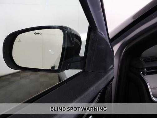 Silver Zynith Metallic Clearcoat 2025 Jeep Compass Limited