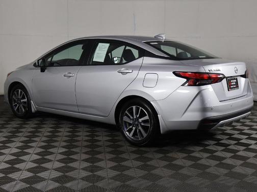 2024 Nissan Versa 1.6 SV