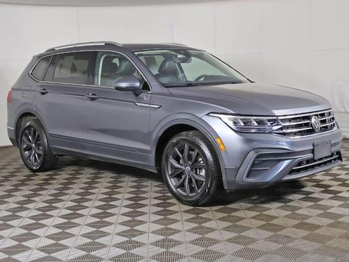Platinum Gray Metallic 2024 Volkswagen Tiguan 2.0T SE 4MOTION