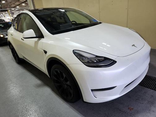 2023 Tesla Model Y Long Range Dual Motor All-Wheel Drive