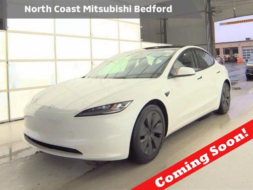 Pearl White Multi-Coat 2024 Tesla Model 3 Long Range