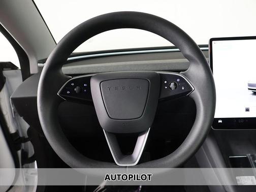 Pearl White Multi-Coat 2024 Tesla Model 3 Long Range