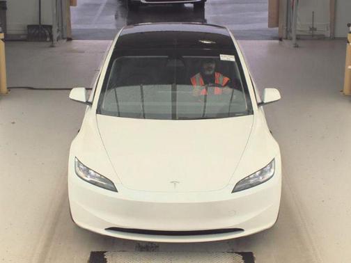 Pearl White Multi-Coat 2024 Tesla Model 3 Long Range